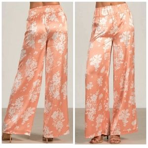 Elan‎ Lotus Pants Wide Leg.
